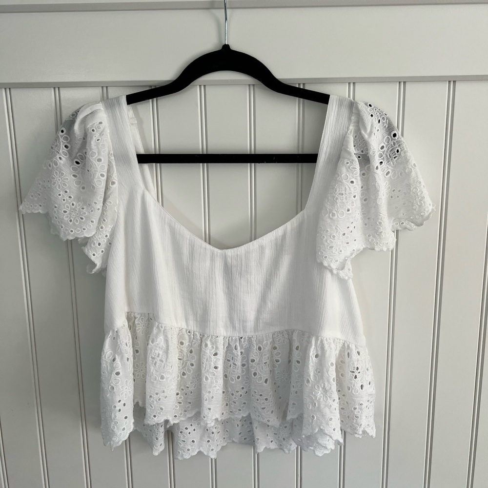 American eagle eyelet crop top